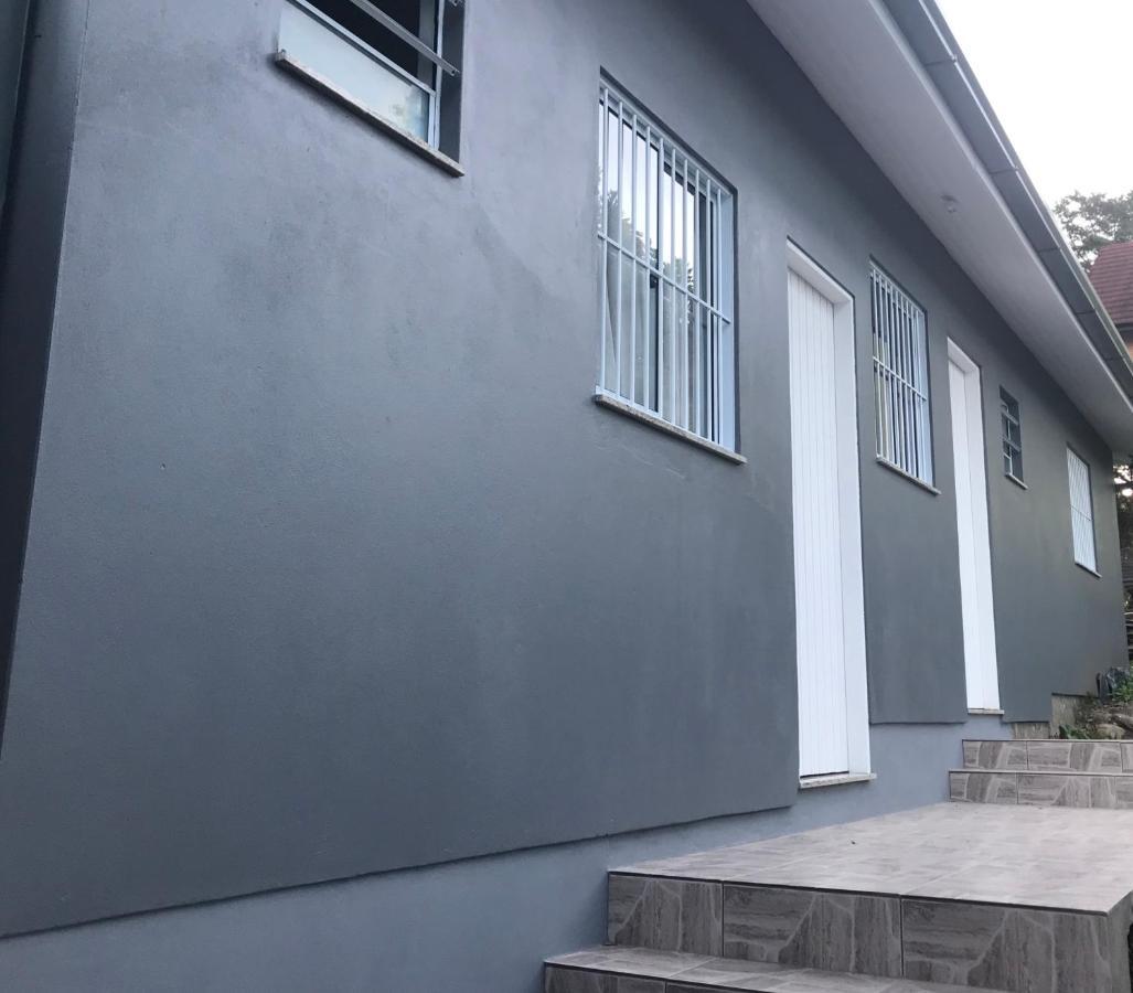 Suite Em Gramado, Proxima A Avenida Das Hortencias Εξωτερικό φωτογραφία